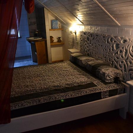 Romantic Guest House 卡缅涅茨-波多利斯基 外观 照片