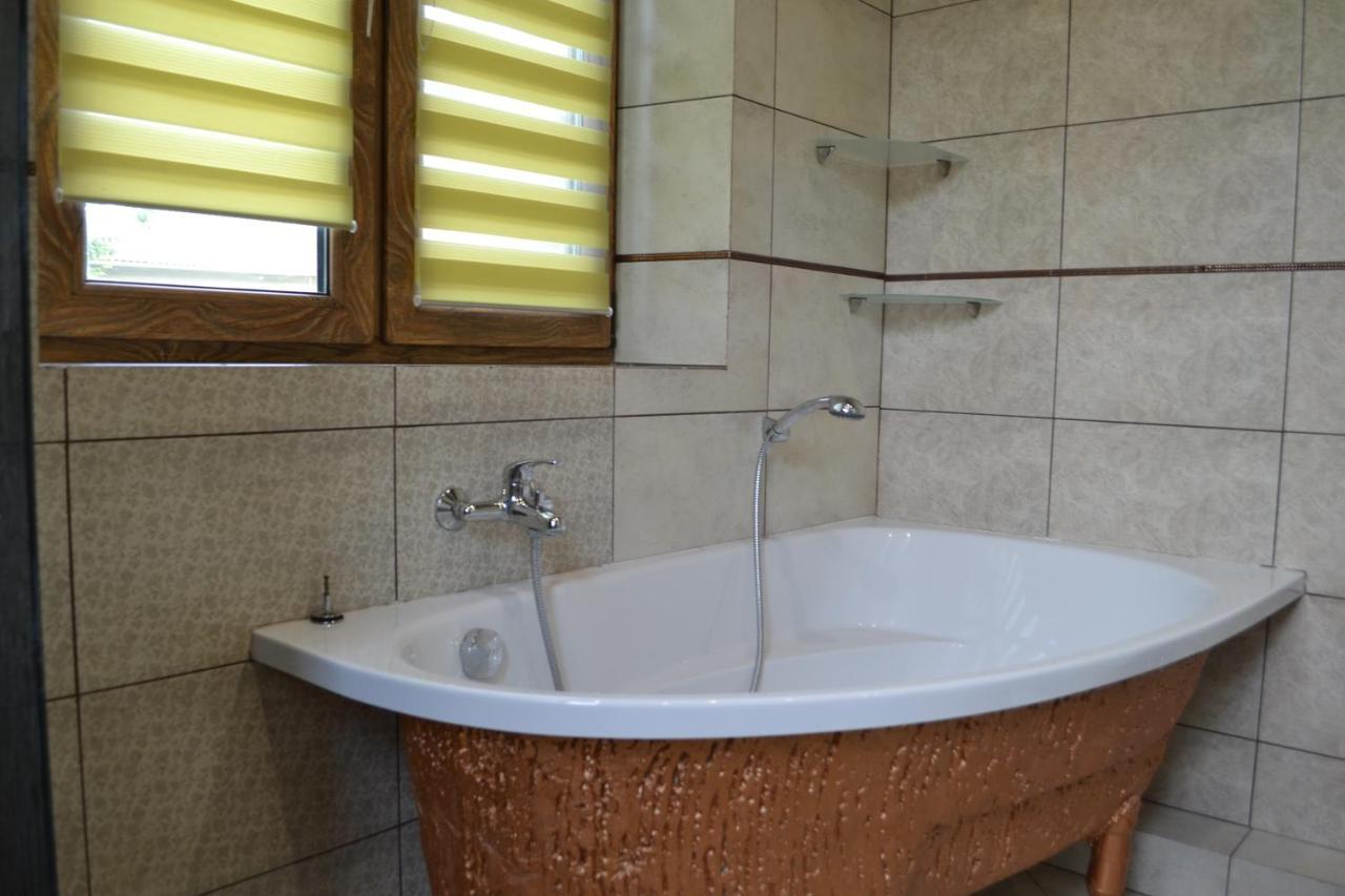 Romantic Guest House 卡缅涅茨-波多利斯基 外观 照片