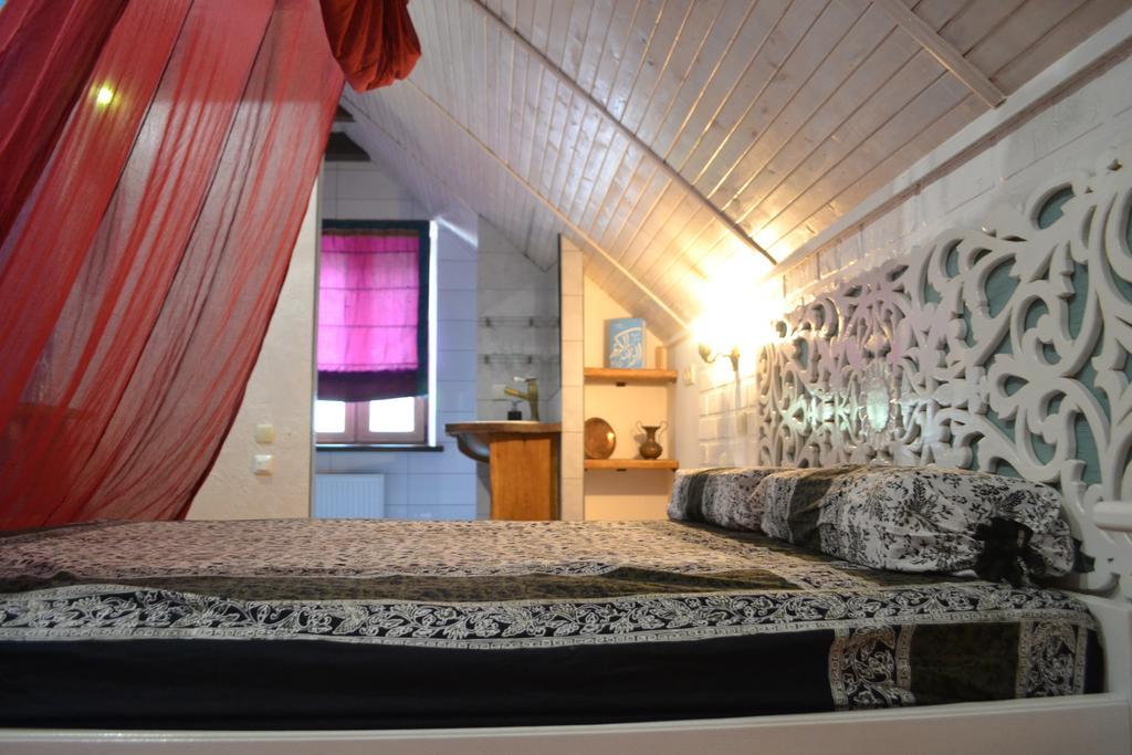 Romantic Guest House 卡缅涅茨-波多利斯基 外观 照片